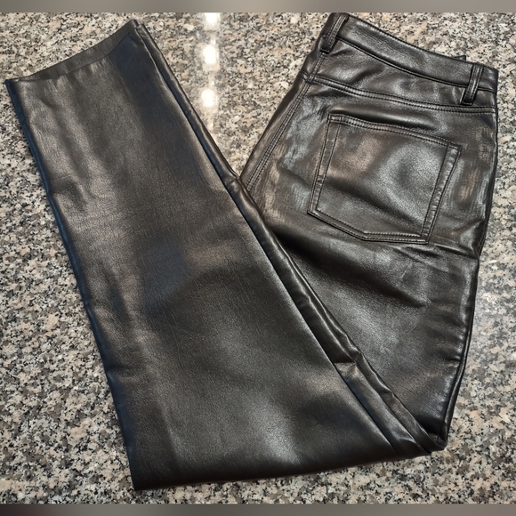 Aritzia Wilfred The Melina, Black, Vegan Leather, High Rise, 5 pockets, Size 12 - Picture 1 of 14